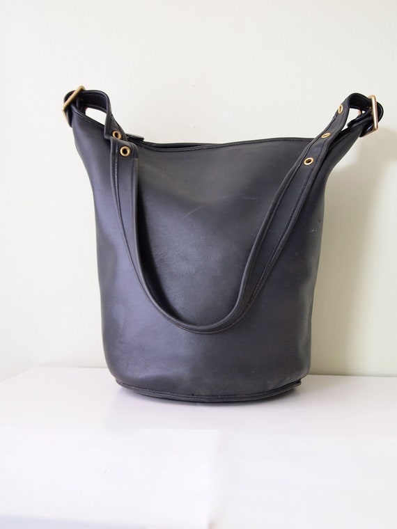 Vintage COACH Duffle Bag in Black // Bucket Feed Bag XL