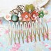 Vintage Collage Hair Comb - Coral and Jade Green Floral- Upcycled Vintage Jewlery, Shabby Chic, Bridal