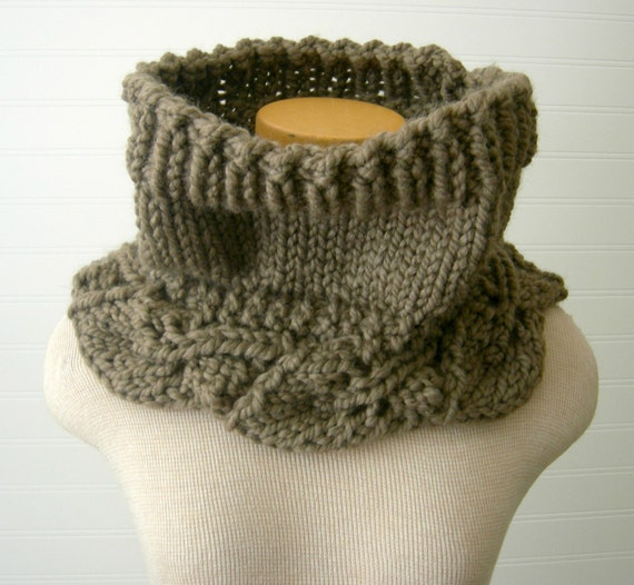 Items similar to Chunky Knit Cowl, Vintage Khaki Taupe, Leaf Pattern on Etsy