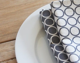 Cloth Napkins - Grey and White with circles - Set of 4 Reversible Cloth