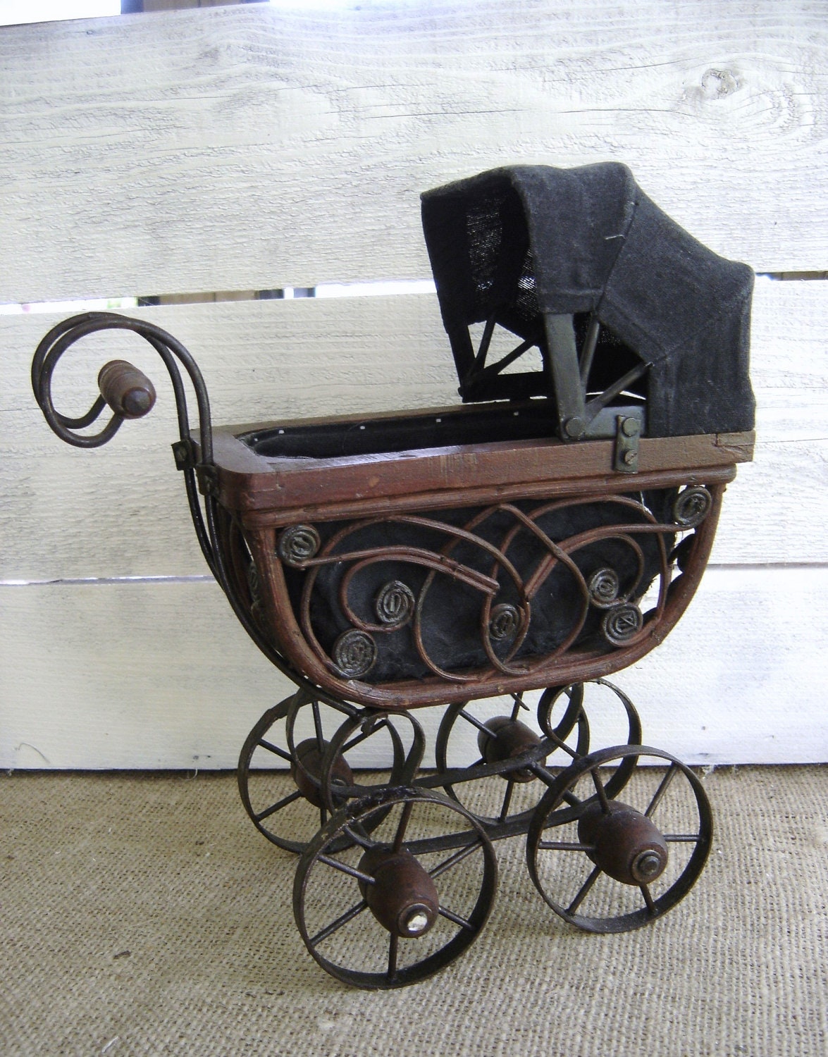 Vintage Baby Carriages 103