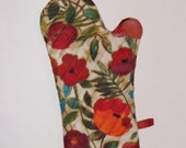 Oven Mitt - Red Floral Pot Holder - Gift for Foodie - Gift for Mom -  Gift Under 25