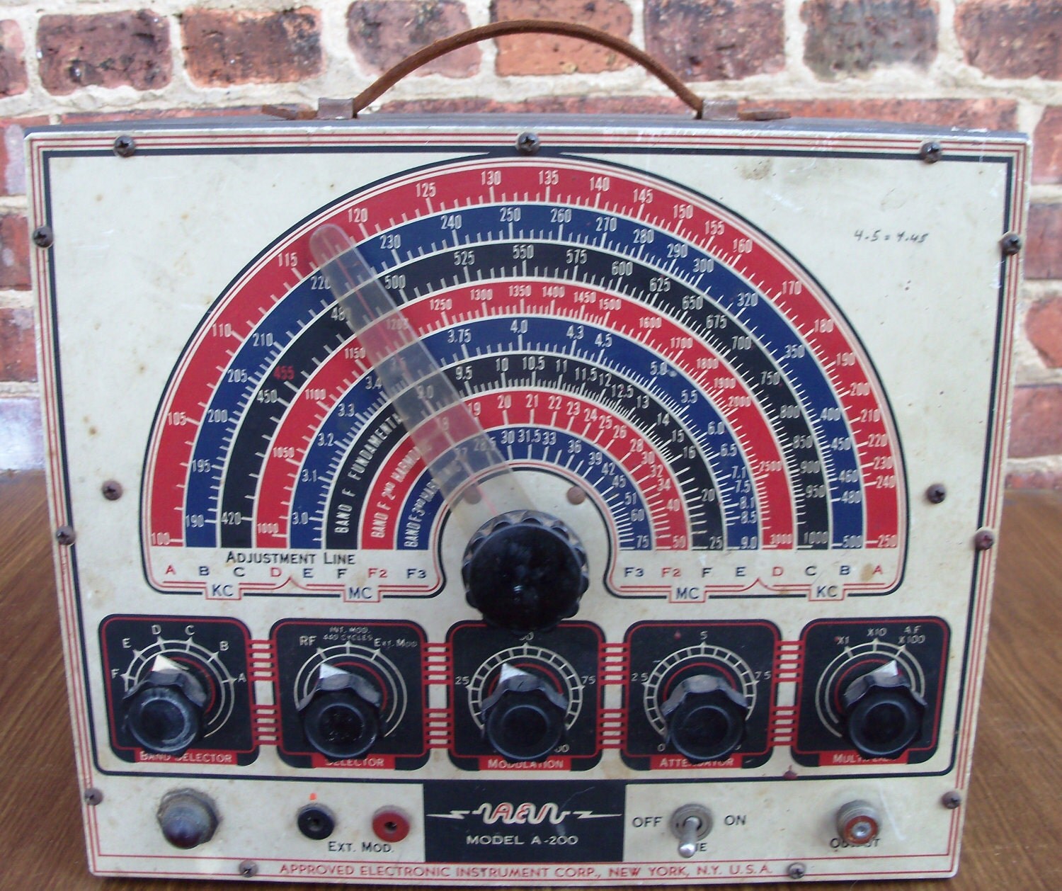 Vintage Electronic Signal Generator for Radio and Television