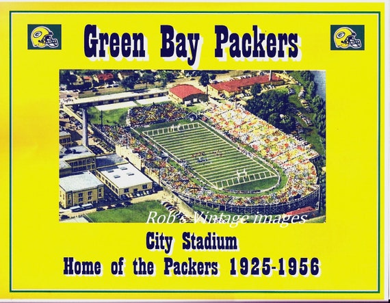 Items similar to Green Bay Packers Vintage NFL City ...