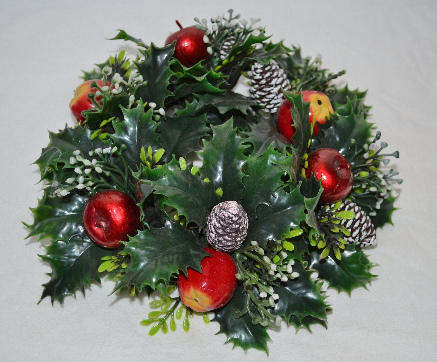 vintage christmas candle ring wreath pinecones apples vintage christmas candle ring wreath pinecones apples