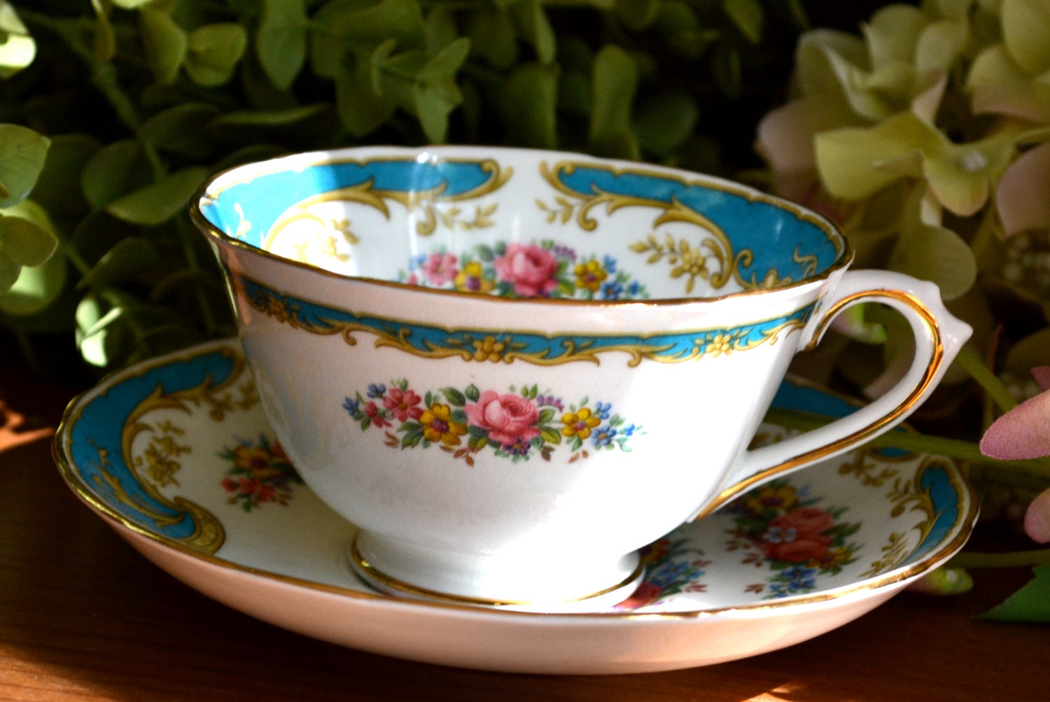 vintage-tuscan-fine-bone-china-tea-cup-and-saucer-naples