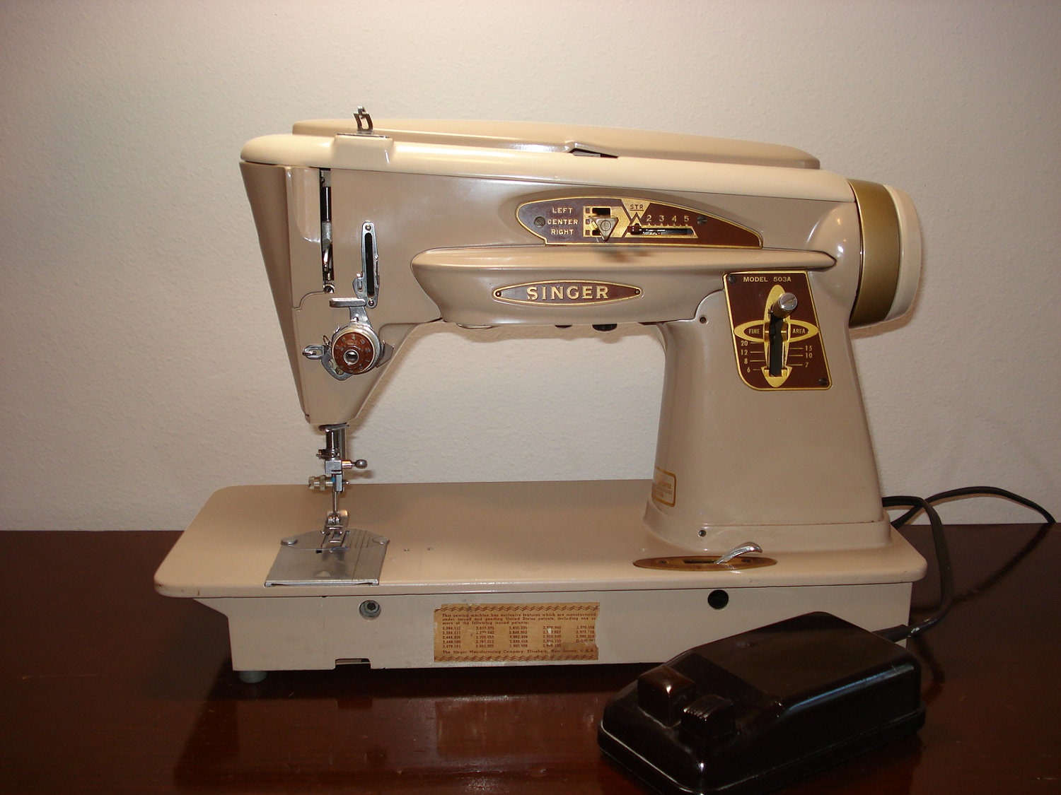 Singer SlantOMatic 503 Special Sewing Machine with Extras