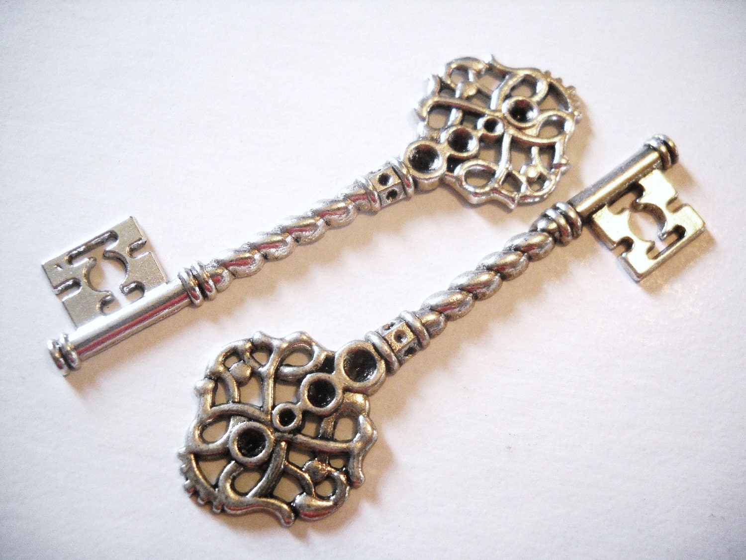 Bulk Skeleton Keys Skeleton Key Pendants Antiqued Silver