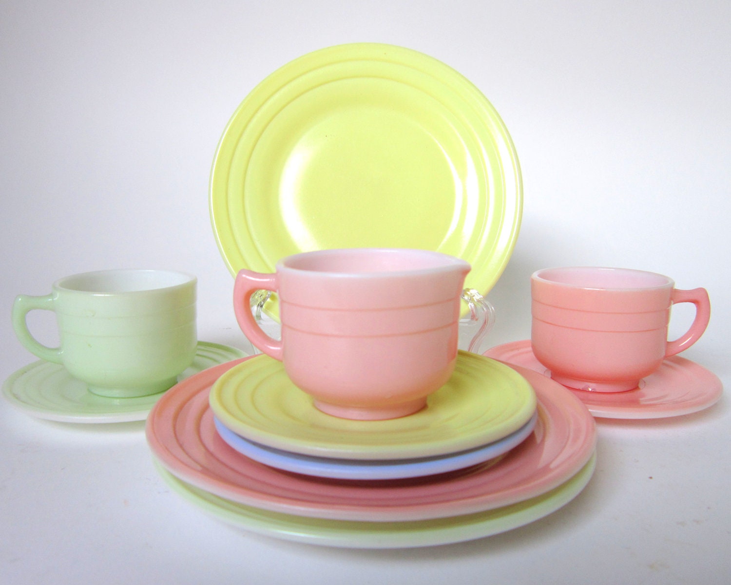 9-Pc Hazel Atlas Moderntone Children's Tea Set in Pastel