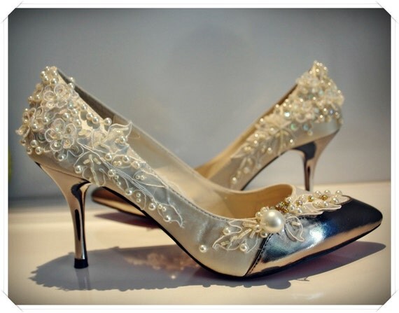 Items similar to Limited Edition Beige wedding shoe with lace and ...
