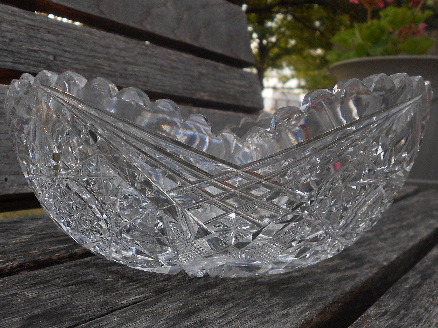 Heavy Cut, Saw tooth 24 Lead Crystal Bowl Haute Juice