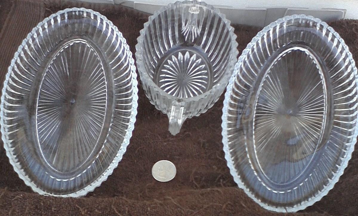 2 Relish Dishes with Bouillon Cup Haute Juice