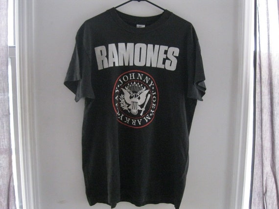 Vintage Ramones concert t shirt