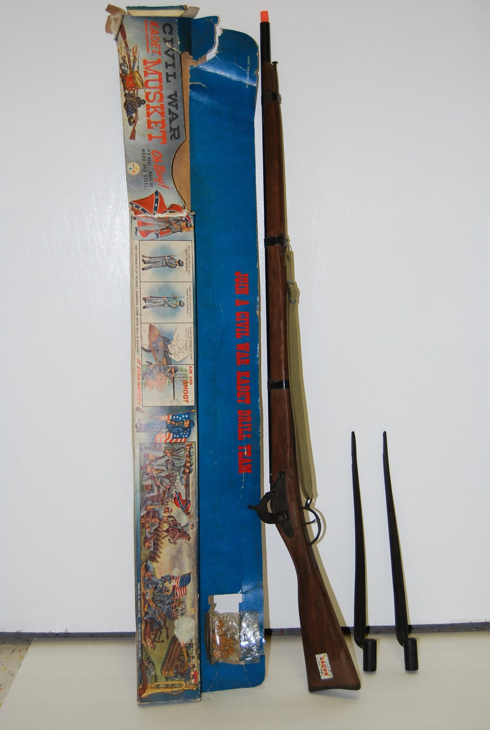 CIVIL WAR KADET Toy Musket With Box And Cork Minie Balls