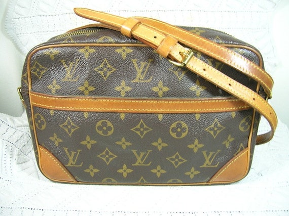Authentic Louis Vuitton Trocadero 27 French Company 1980s