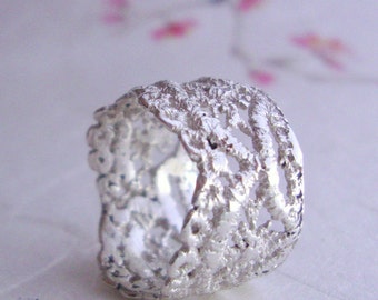 Lily Lace ring in sterling silver
