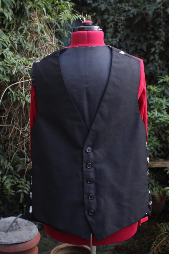 mens skull vest Waistcoat pirate skulls print back fully