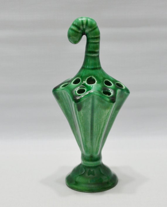 Vintage Umbrella Cut Flower Holder Ceramic by grannysbackporchvint