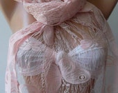 Butterfly  pattern Super elegant  Shawl / Scarf  with Lacy Edge  light pink Women's fashion