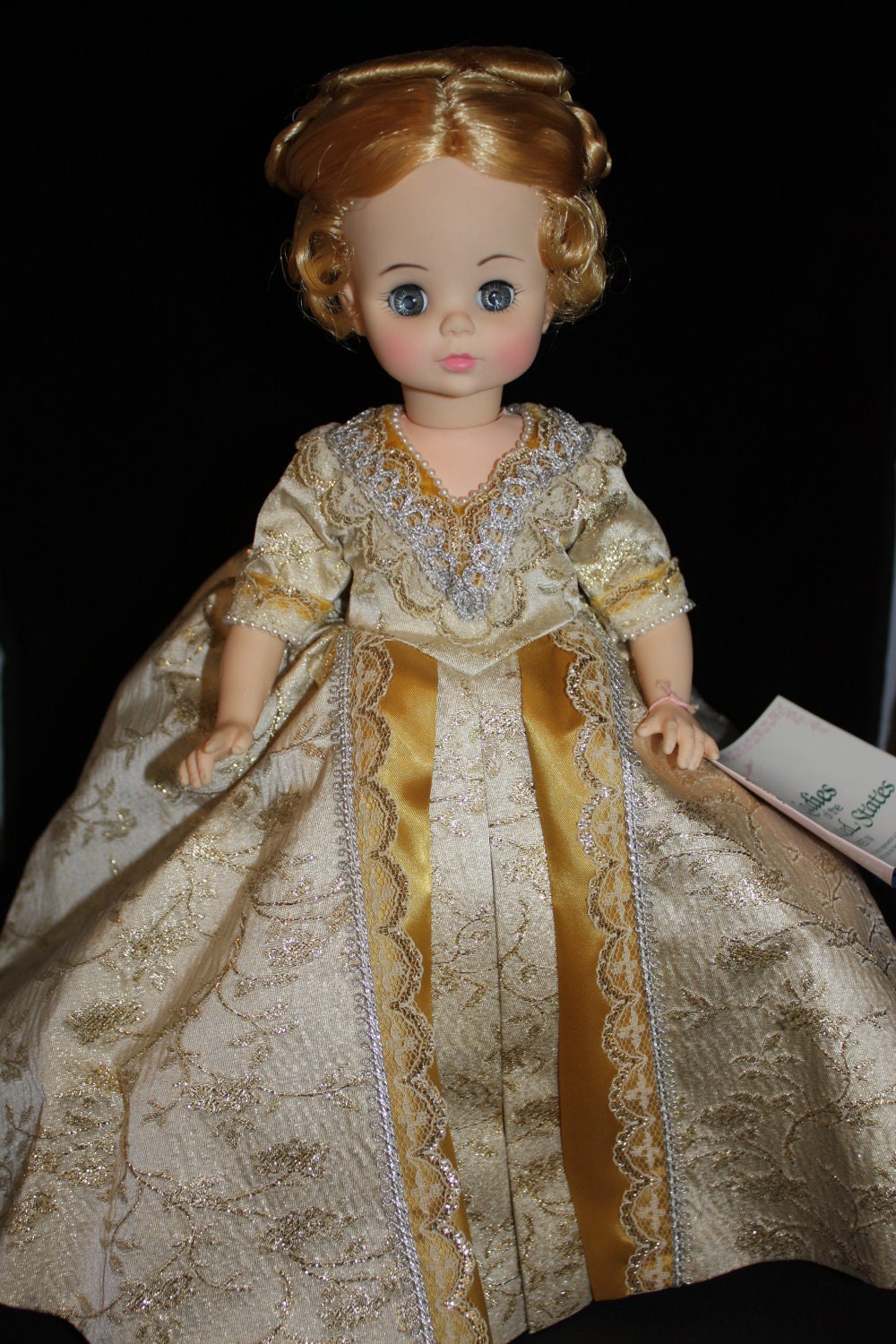 REDUCED Vintage Madame Alexander First Lady Mary McKee