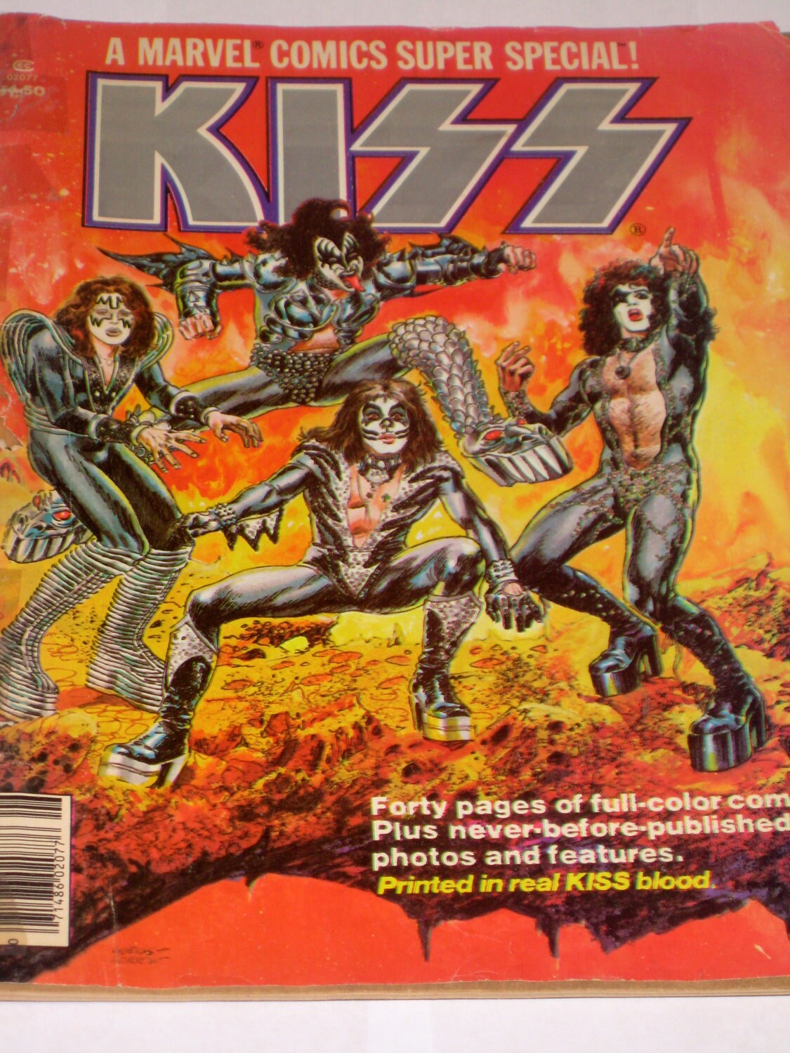 Rare Vintage Marvel KISS Comic Book First Issue 1977