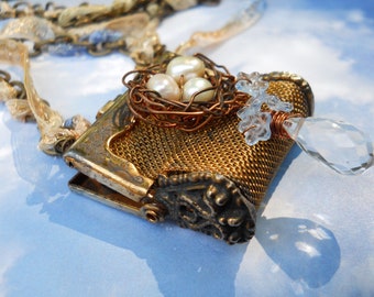 Romantic Engraved Vines Vintage Mesh Purse with copper bird nest necklace on brass chain