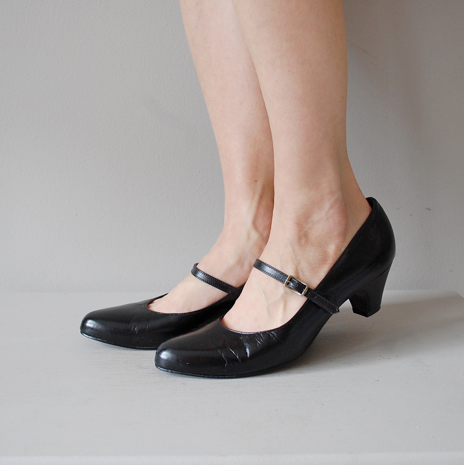 mary janes / 60s shoes / 1960s Mary Jane heels