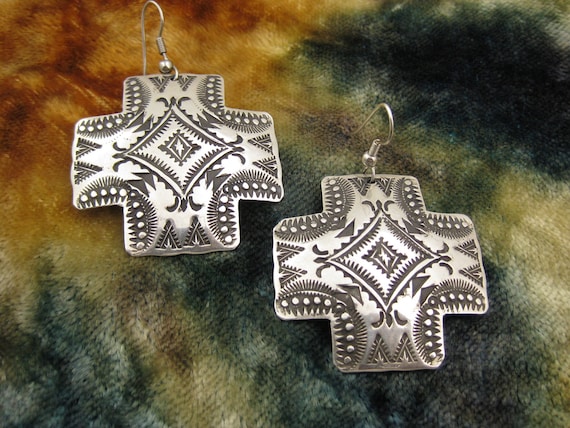 silver composition of 925 sterling Earrings Old Sterling Navajo Silver Vincent Platero