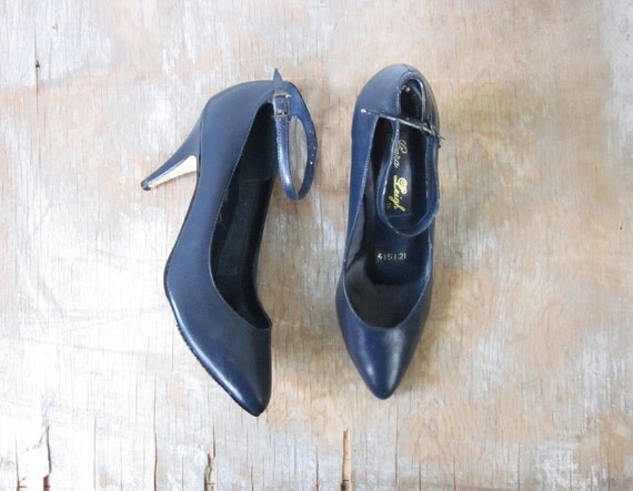 vintage navy blue heels