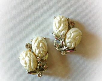 Vintage ART White Plastic Earrings With Rhinestones Clip On