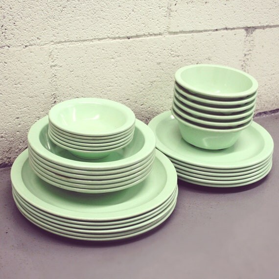 1960s Mint Green Melamine Dinnerware Set for 6