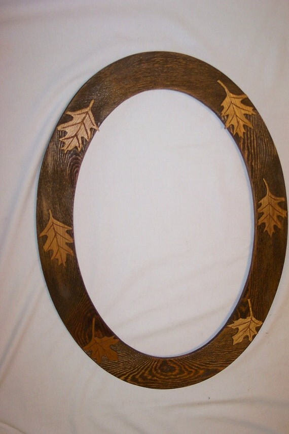 Picture Frame Oval Wood with Wooden Oak Leaves No Glass