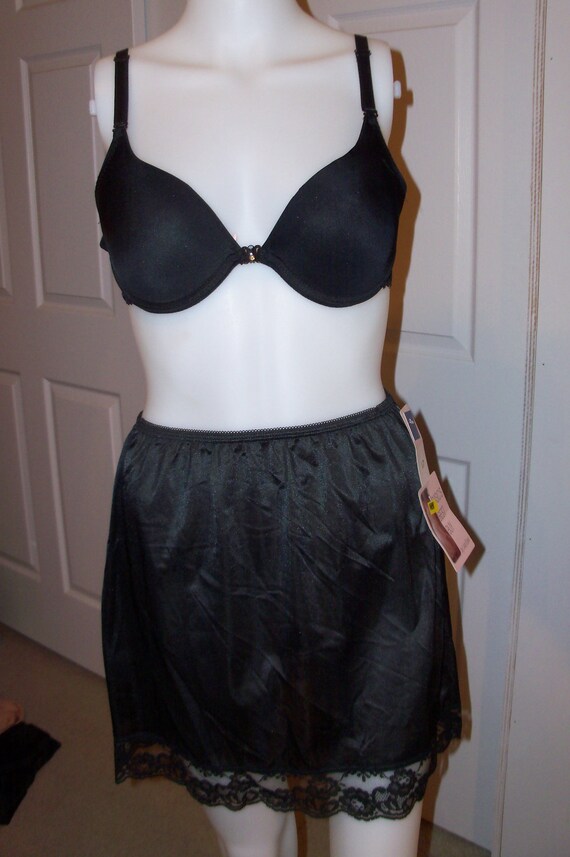NWT Lady Ester Black Mini Half Slip / w Bra Size Small