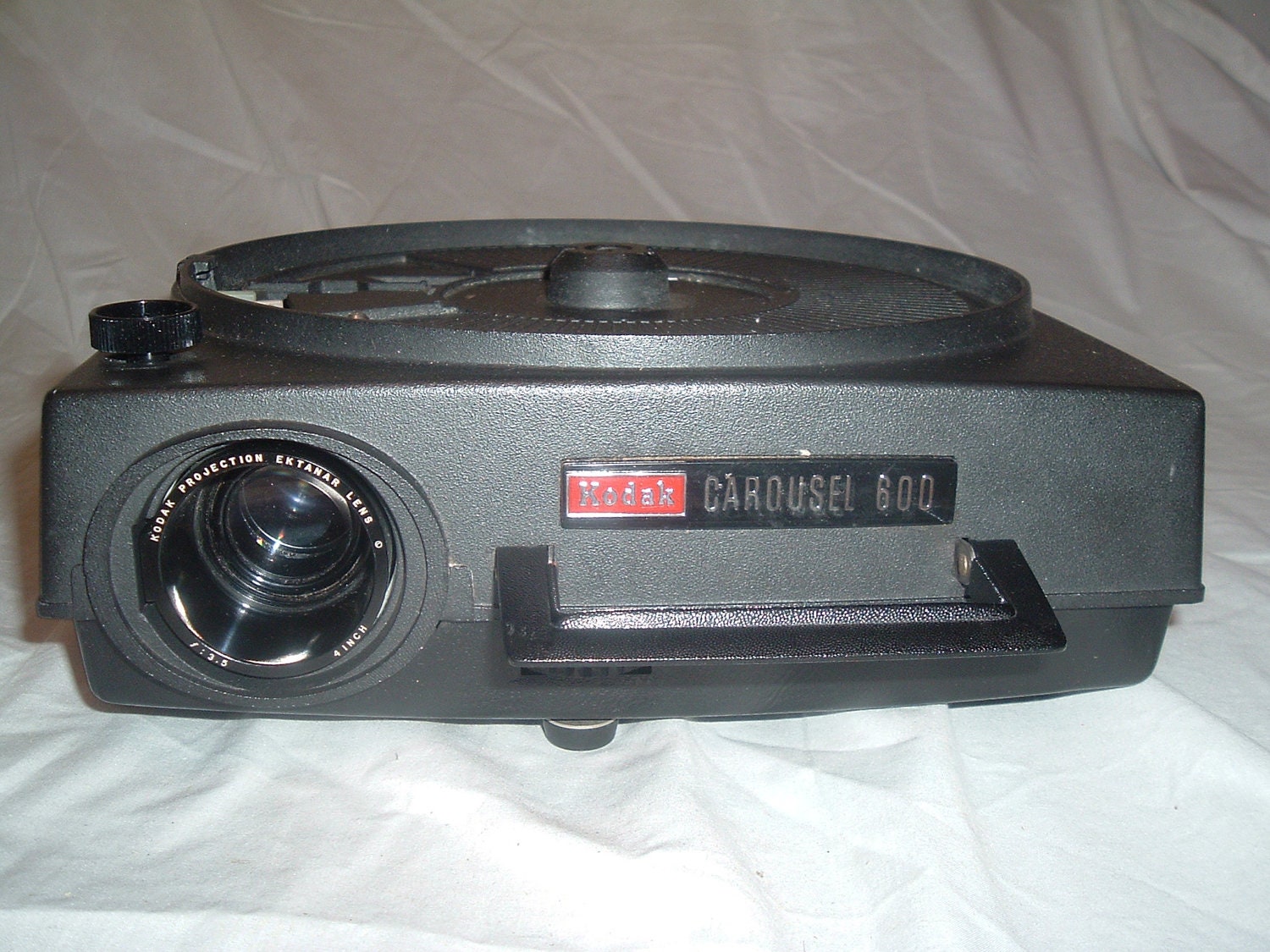 vintage kodak carousel 600 projector