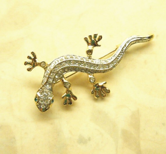 Lizard Brooch Vintage Pin Gold Metal With Rhinestones ANIMAL