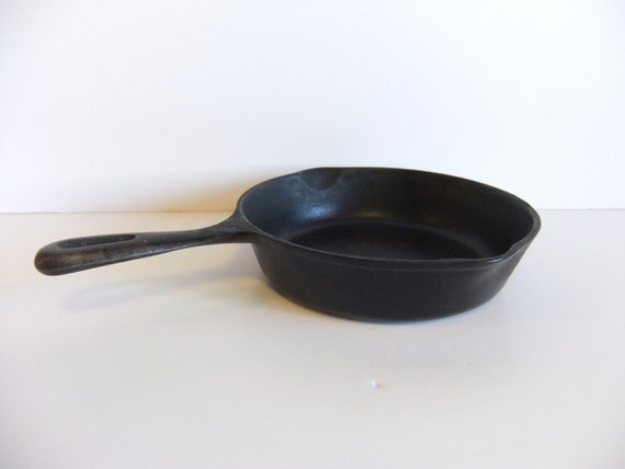 Vintage cast Iron Skillet 6 Inch