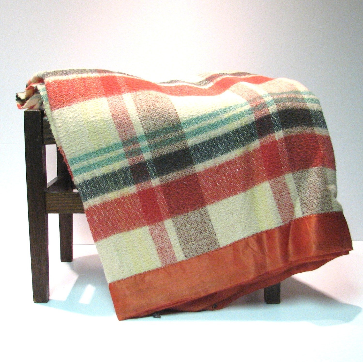 Beautiful Vintage Plaid Cotton Camp Blanket
