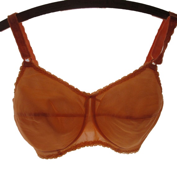 Vintage 2 way Bullet bra by Vassarette Hollywood by BoudoirBarbie