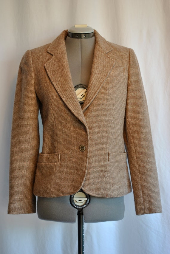 Vintage 1980s Womens Pale Pink Tweed Blazer by JustusVintage