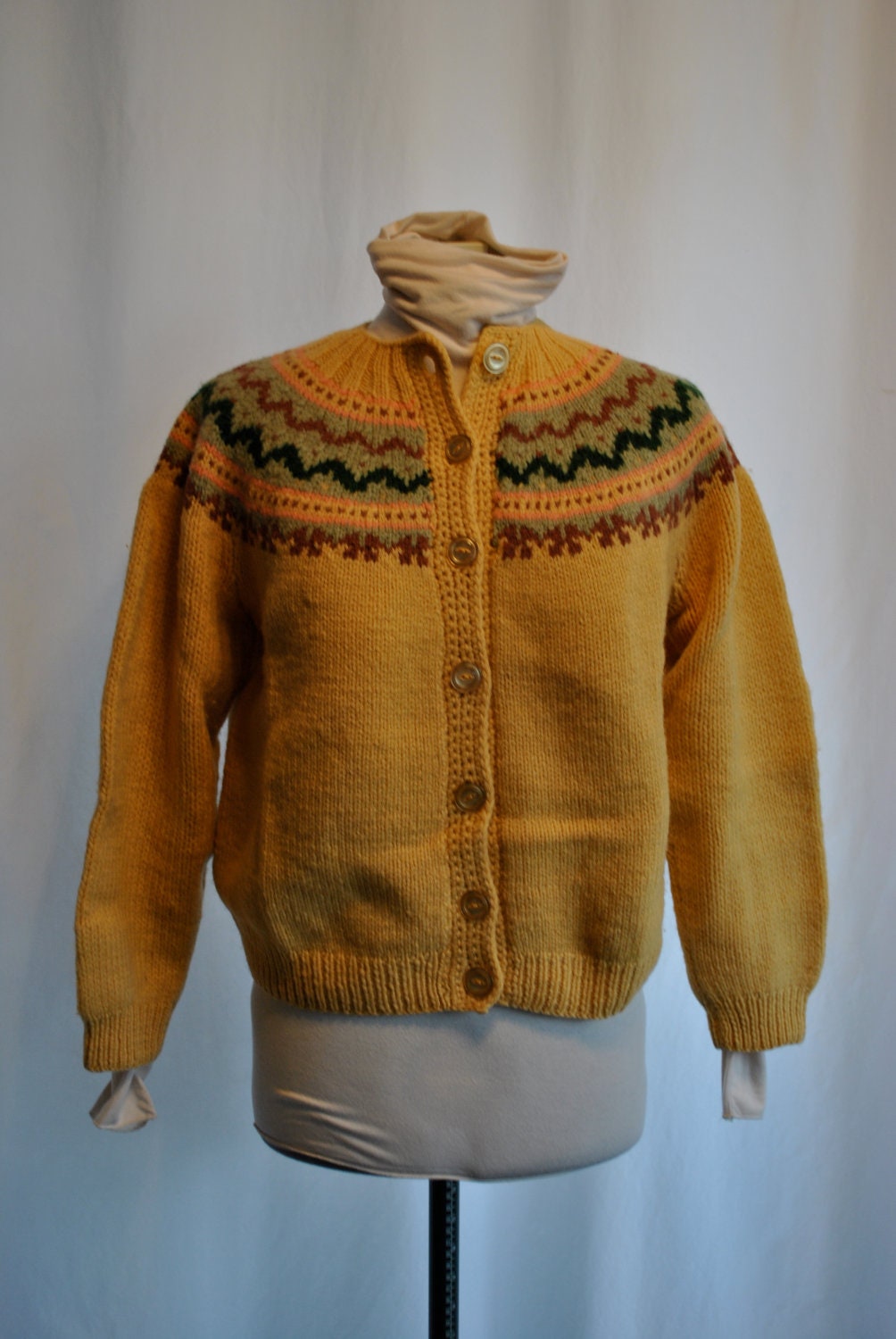 Vintage 1960s Fair Isle Yoke Sweater // Size by JustusVintage