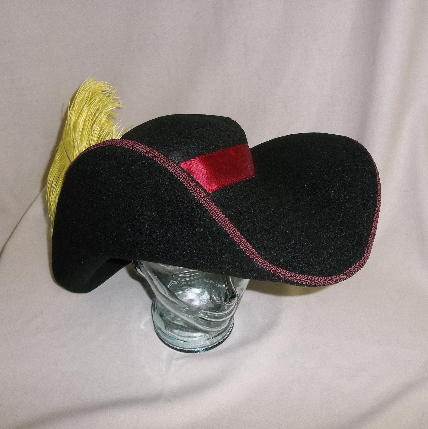 puss-in-boots-hat-classic-black-cavalier-hat-with-red-trim