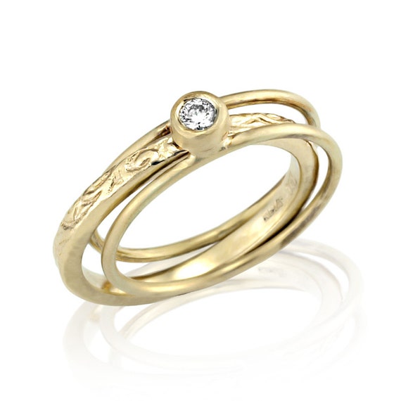 18K Gold DoubleBanded Engagement Ring Embedded With Diamonds