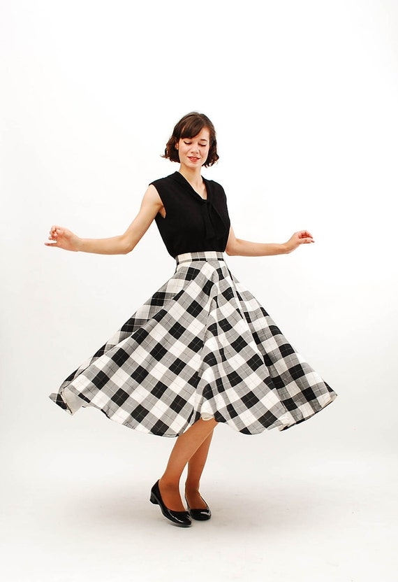 50s style black skirt