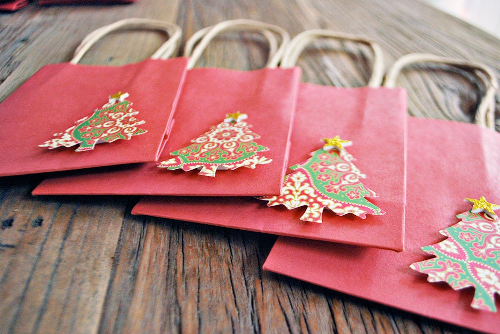 christmas-gift-bags-small-christmas-bags-holiday-gift-bags