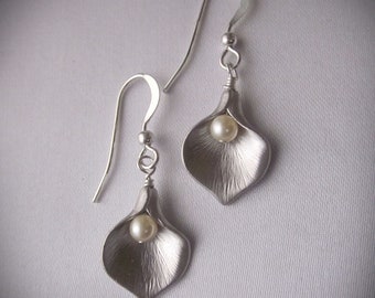 Items similar to Calla Lilly, Calla Lilly Earrings, Earrings, Swarovski ...