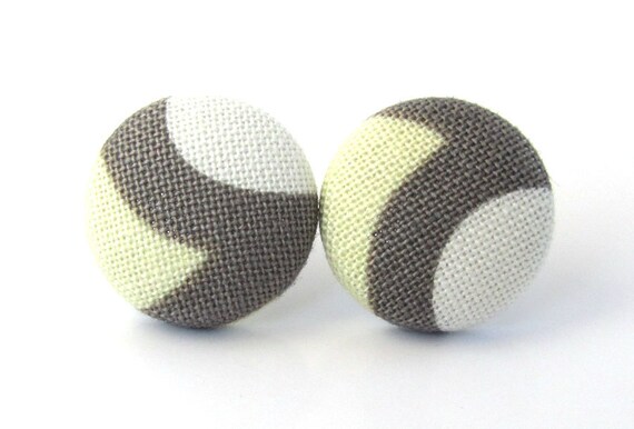 Stud earrings gray grey beige ivory white small by KooKooCraft