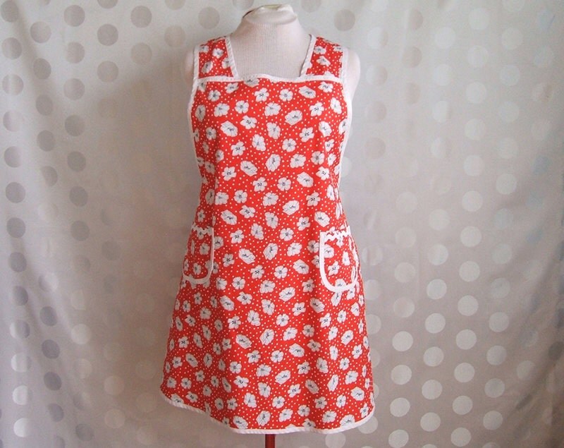Plus Size Apron Red with White Polka dots and Poppys Full