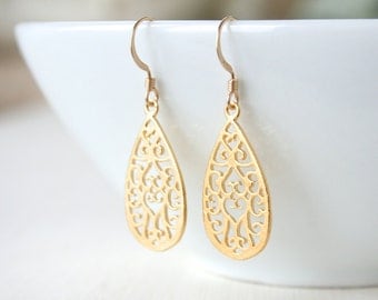 Gold Filigree Dangle Earrings - Elegant Classic Everyday Jewelry