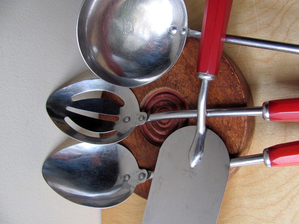 4 Bakelite Red Handle Kitchen Utensils Soup Ladle Slotted