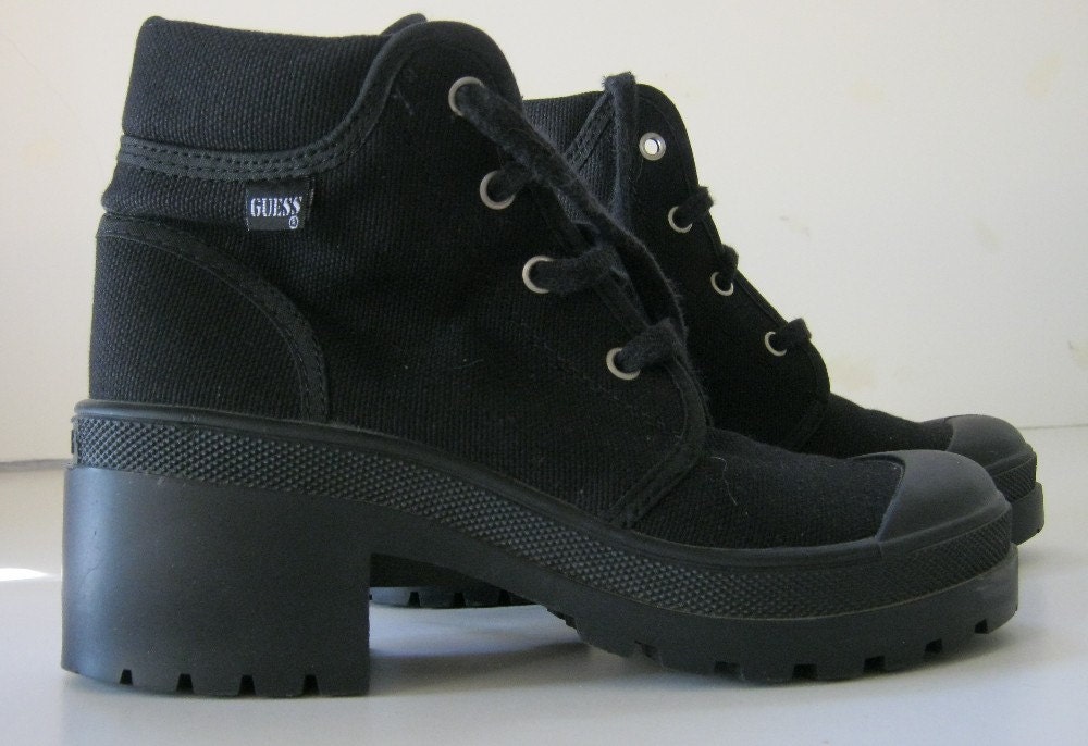 guess canvas boots